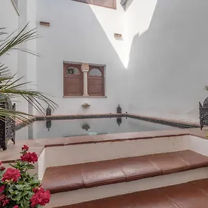 Apartamento Apartasuites Alberca Deluxe, Córdova